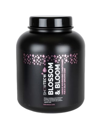Show Tech+ Blossom & Bloom Conditioner - rewitalizująca odżywka dla psa i kota, nawilżająco-ochronna, koncentrat 1:20 - 4,5L