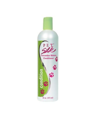 Pet Silk Cucumber Melon Conditioner 473ml - uniwersalna odżywka wzmacniająca sierść, o zapachu ogórka i słodkiego melona, koncentrat 1:16