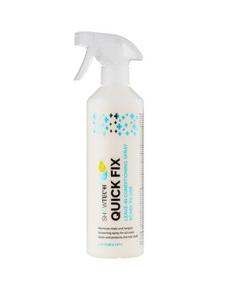 Show Tech+ Quick Fix Spray 500ml - preparat ułatwiający czesanie i strzyżenie sierści, zapobiega zabrudzeniom