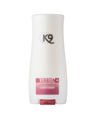 K9 Keratin+ Moist Conditioner - odżywka intensywnie nawilżająca sierść psa i kota, z keratyną, koncentrat 1:40 - 300ml